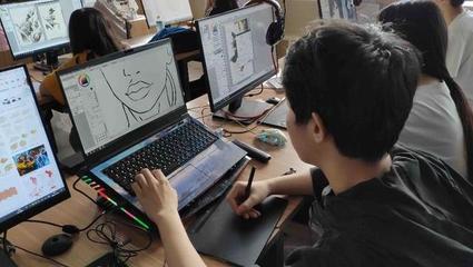 西安綜合職業(yè)中等專業(yè)學(xué)校計(jì)算機(jī)動(dòng)漫與游戲制作專業(yè)榮獲首批市級重點(diǎn)專業(yè)認(rèn)定——以電腦動(dòng)畫設(shè)計(jì)為核心，打造人才培養(yǎng)新高地